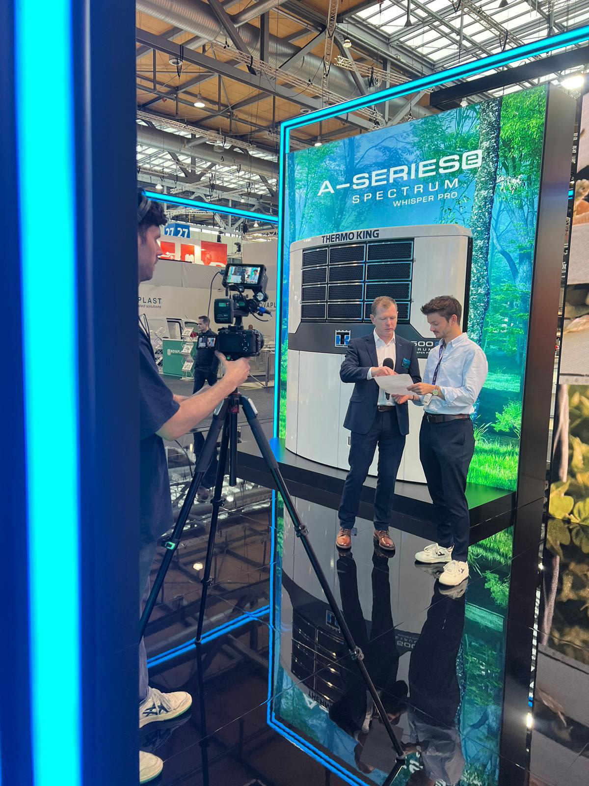 thermo-king-booth-interviews-1